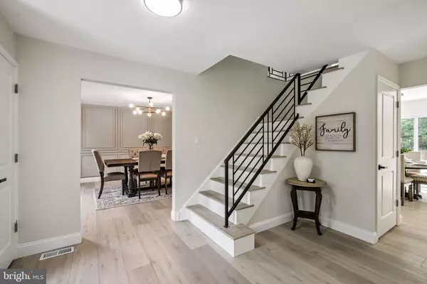 Moorestown, NJ 08057,268 N RIDING DR