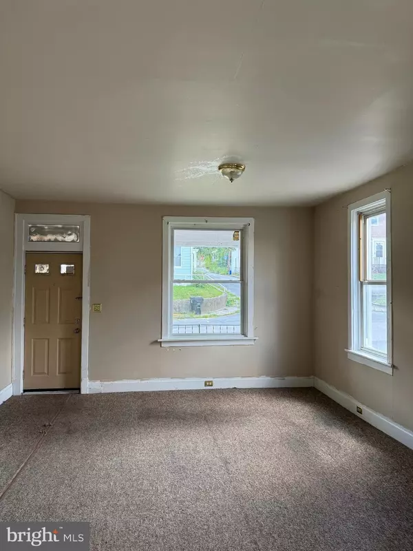 Harrisburg, PA 17103,2028 BRIGGS ST