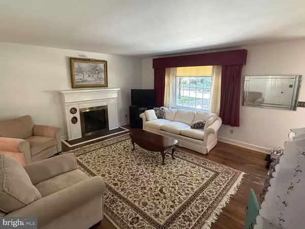 Bethesda, MD 20814,5710 LONE OAK DR