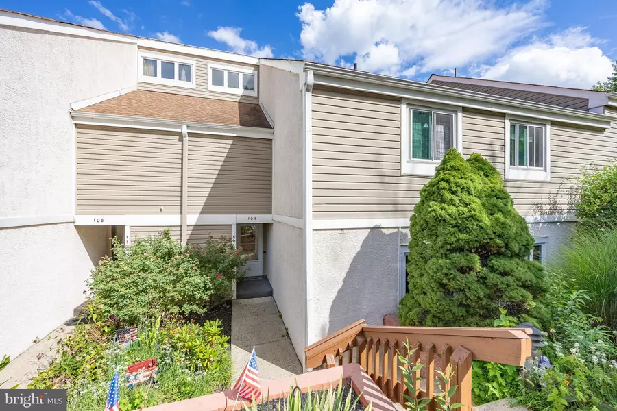 106 HARVEST LN #206, Phoenixville, PA 19460