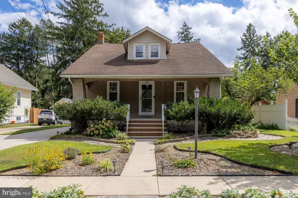 135 COLONIAL AVE, Pitman, NJ 08071