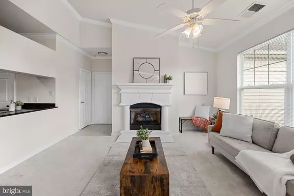 Fairfax, VA 22030,12120 GARDEN RIDGE LN #401