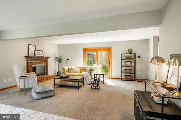 West Chester, PA 19382,1512 PENNSBURY DR