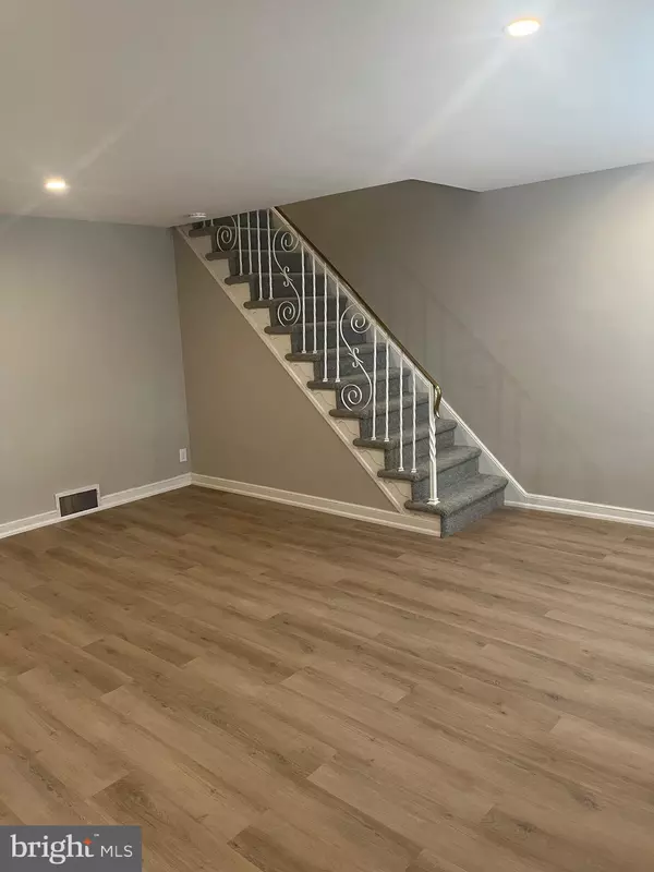 Philadelphia, PA 19149,7050 LYNFORD ST LYNFORD ST