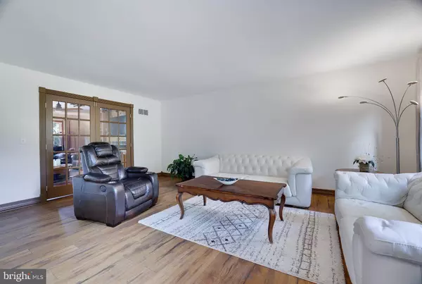 Bangor, PA 18013,9875 HILLTOP DR