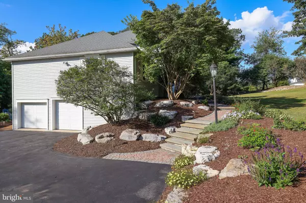 Bangor, PA 18013,9875 HILLTOP DR