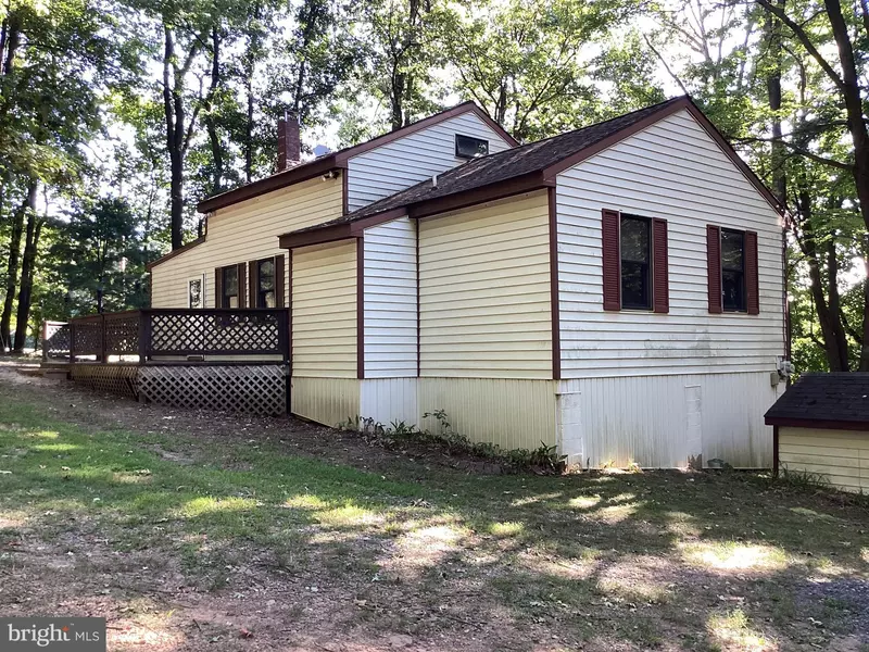 745 GERMANTOWN RD, Blain, PA 17006