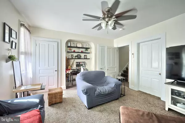York, PA 17404,737 LINDEN AVE