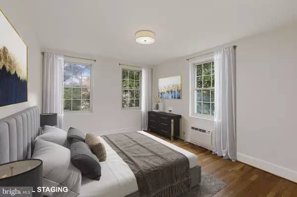 Washington, DC 20016,3051 IDAHO AVE NW #204