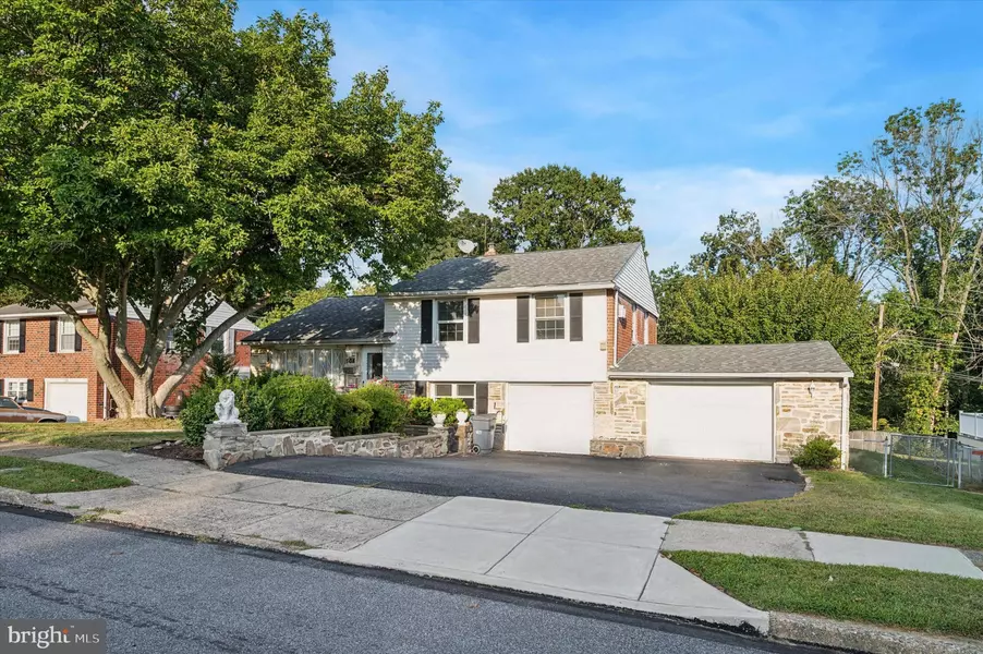 708 CAMBRIDGE RD, Brookhaven, PA 19015