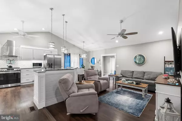 Manahawkin, NJ 08050,275 JENNINGS RD