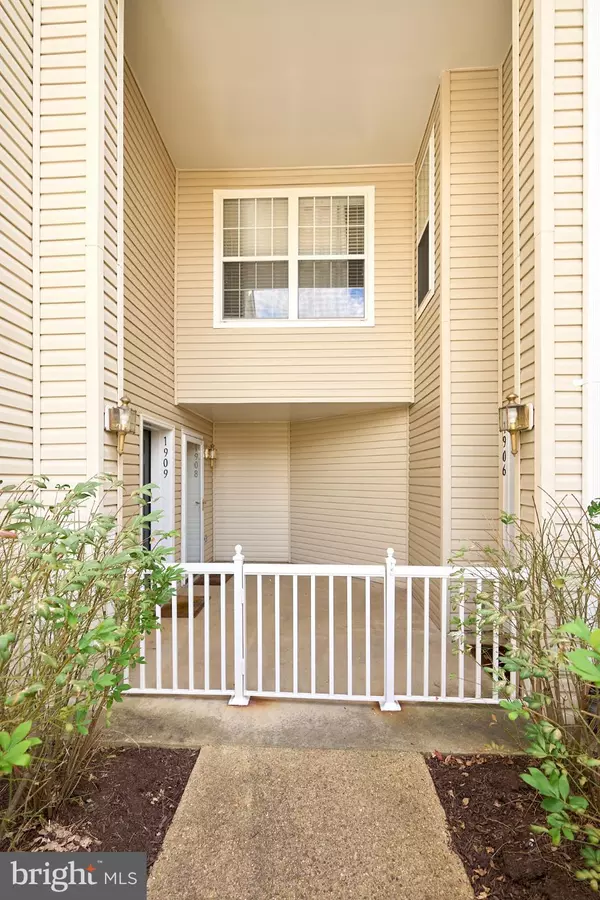 Alexandria, VA 22315,7701 HAYNES POINT WAY #1909