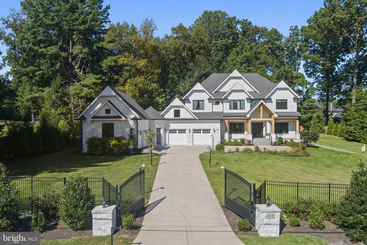 Great Falls, VA 22066,608 WALKER RD