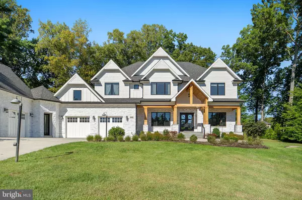 Great Falls, VA 22066,608 WALKER RD