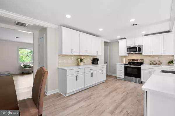 Highland, MD 20777,6906 DEER VALLEY RD