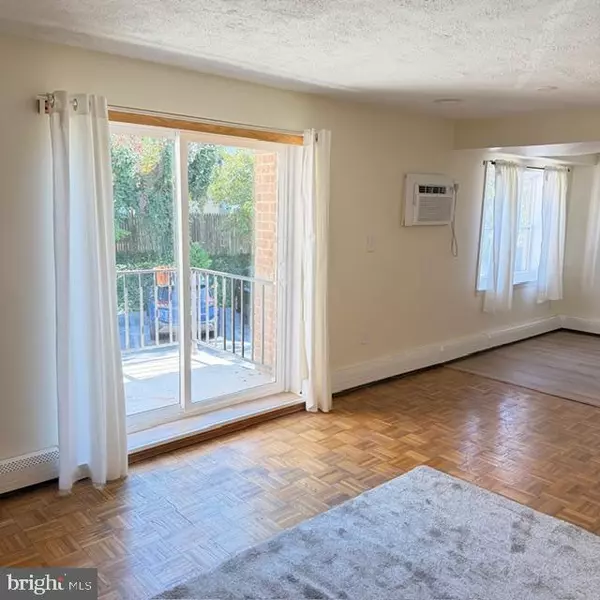 Ardmore, PA 19003,222 E MONTGOMERY AVE #207
