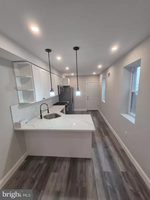 2442 NICHOLAS ST, Philadelphia, PA 19121