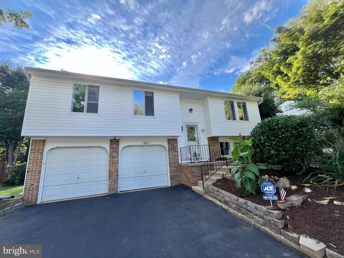 Burke, VA 22015,9323 KITE ST