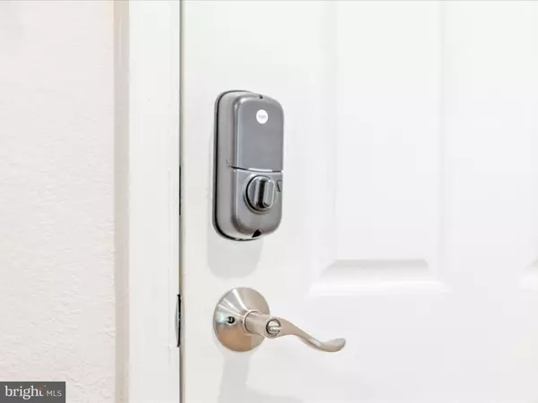 Rockville, MD 20852,11800 OLD GEORGETOWN #1207