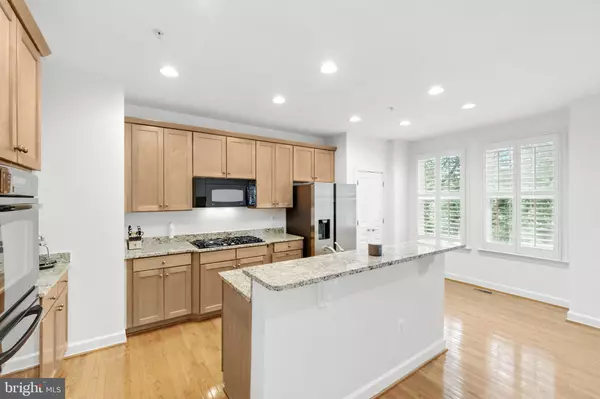 Alexandria, VA 22312,510 TRIADELPHIA WAY