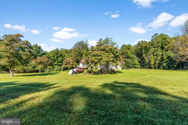 Hume, VA 22639,5312 WASHWRIGHT RD