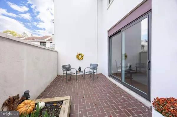 Devon, PA 19333,9 AVIGNON #9