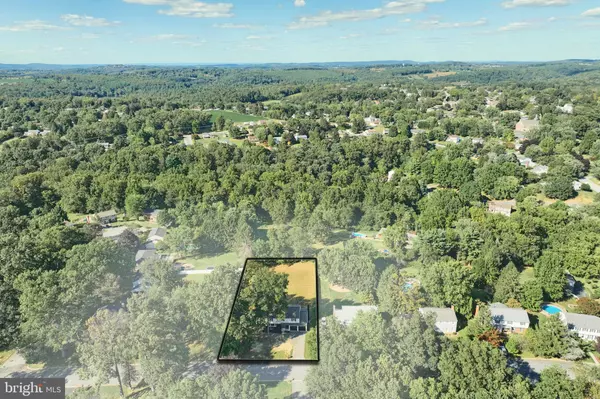 York, PA 17407,662 ENSMINGER DR