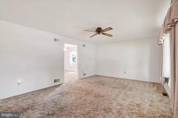 Manchester, PA 17345,237 CLOVERLANE DR
