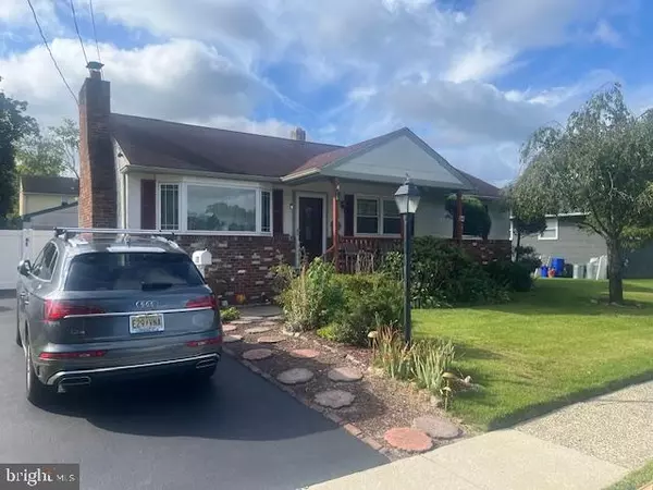 Magnolia, NJ 08049,608 GRANT AVE