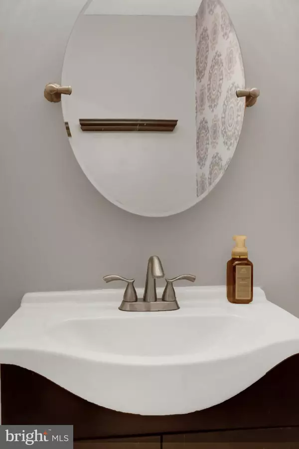 Mechanicsburg, PA 17055,702 ALLENVIEW DR