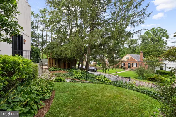 Bethesda, MD 20816,4919 WESTWAY DR