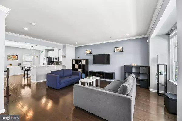 Perkasie, PA 18944,318 PIN OAK LN