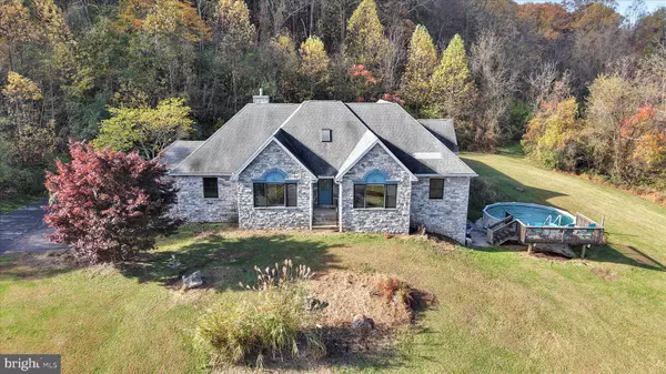 1157 FRITZTOWN RD, Reinholds, PA 17569