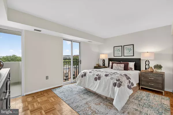 Washington, DC 20024,700 7TH ST SW #716