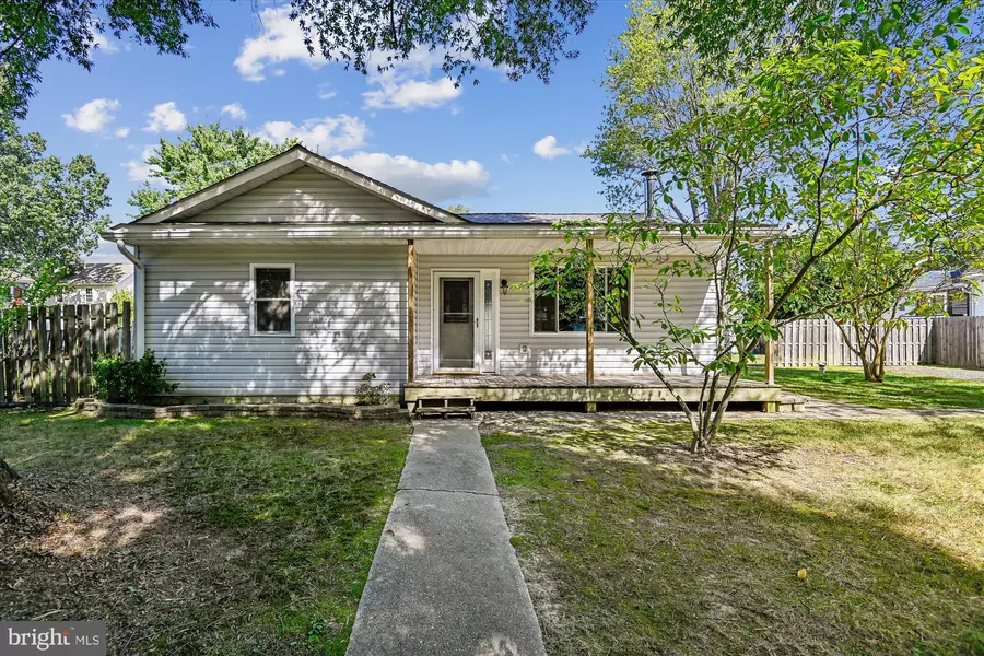 1166 CEDAR AVE, Shady Side, MD 20764