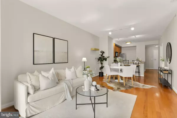 Washington, DC 20001,400 MASSACHUSETTS AVE NW #706