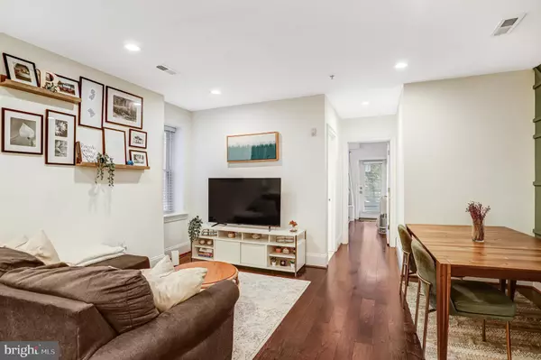 Washington, DC 20007,3937 DAVIS PL NW #1