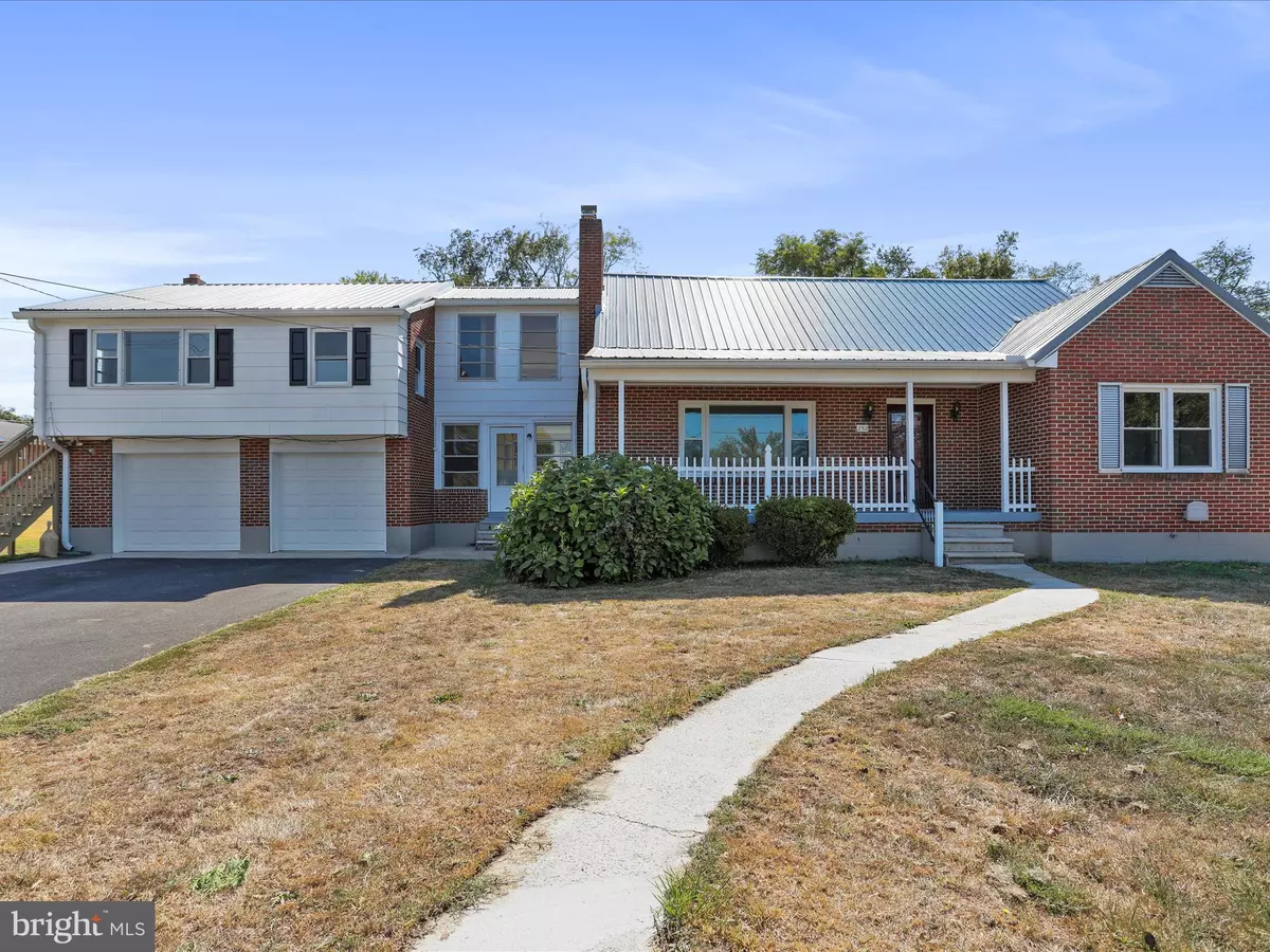 Hagerstown, MD 21740,252 DAYCOTAH AVE