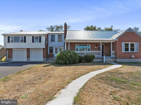 252 DAYCOTAH AVE, Hagerstown, MD 21740