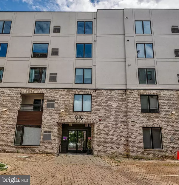 Washington, DC 20002,919 12TH ST NE #A301