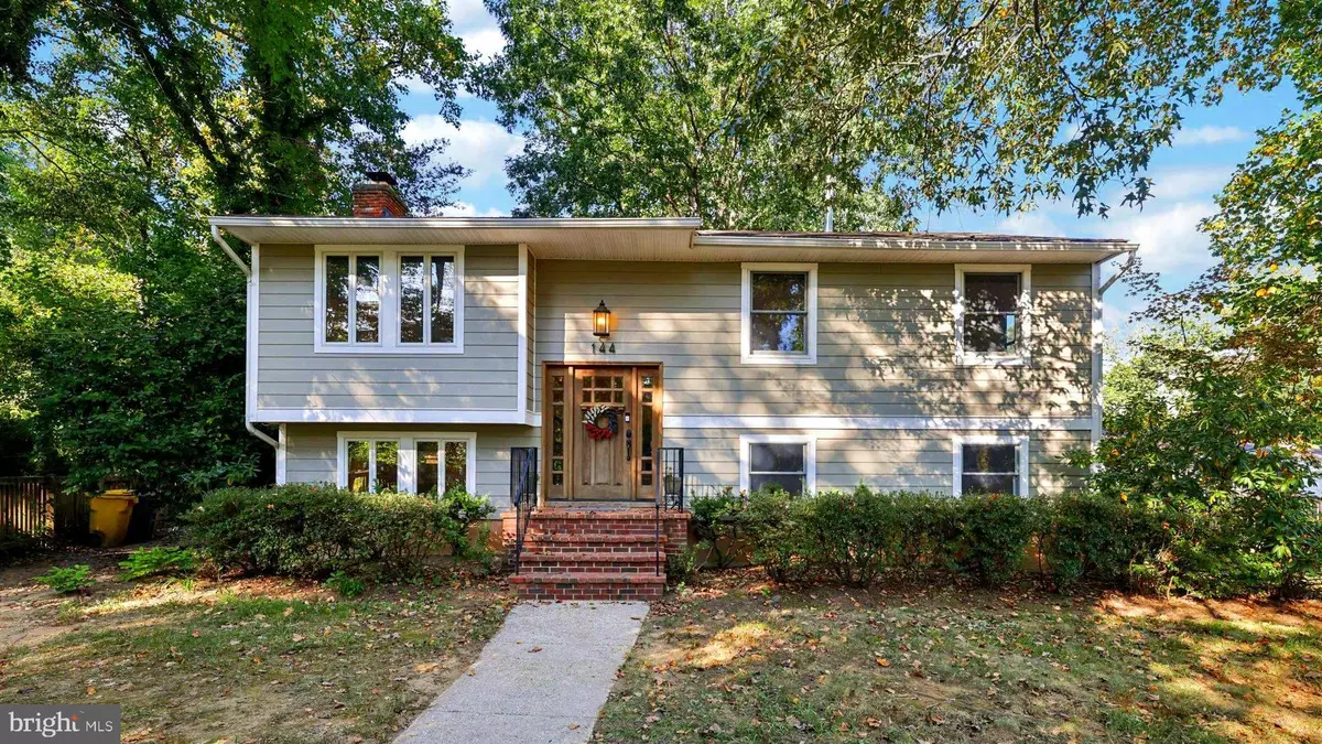 Annapolis, MD 21401,144 ISLAND VIEW DR