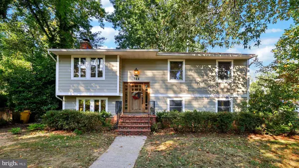 144 ISLAND VIEW DR, Annapolis, MD 21401