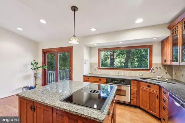 Annapolis, MD 21401,144 ISLAND VIEW DR