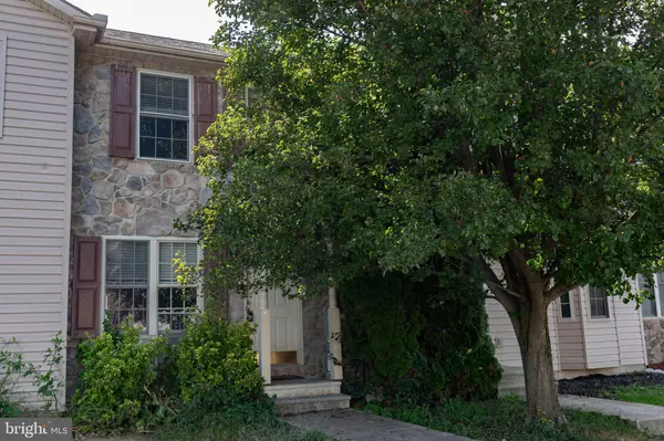 24 JUDGES CT, Inwood, WV 25428