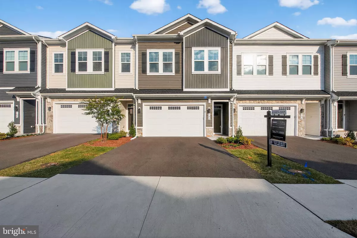 Lake Frederick, VA 22630,153 LEATHER FLOWER DR