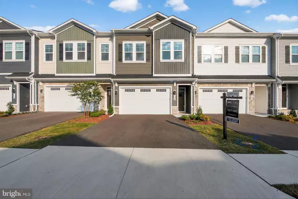 153 LEATHER FLOWER DR, Lake Frederick, VA 22630