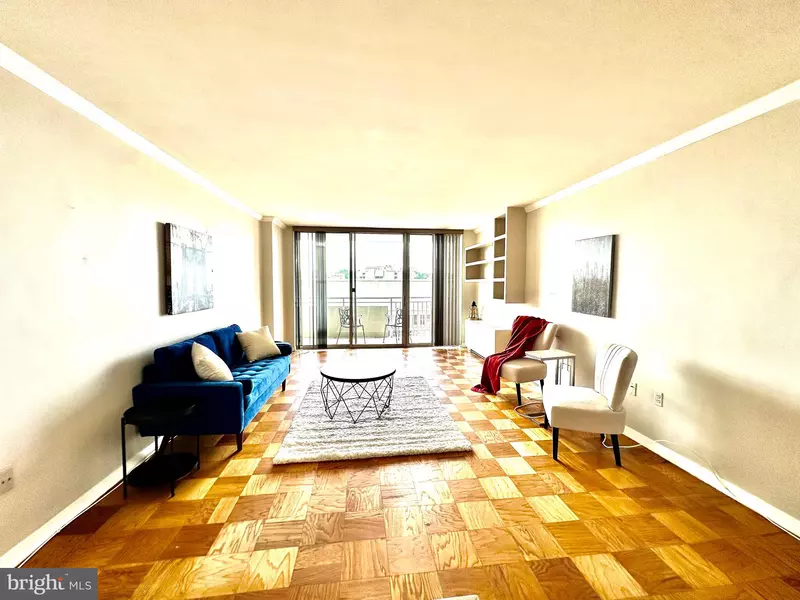 3001 VEAZEY TERR NW #1305, Washington, DC 20008