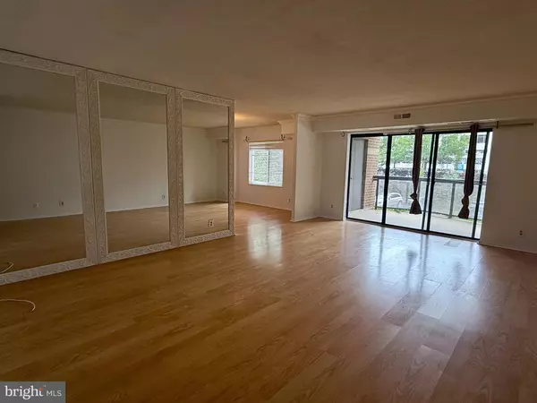 Mclean, VA 22102,8340 GREENSBORO DR #126