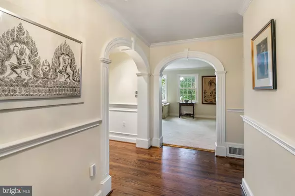 Chevy Chase, MD 20815,8126 KERRY LN