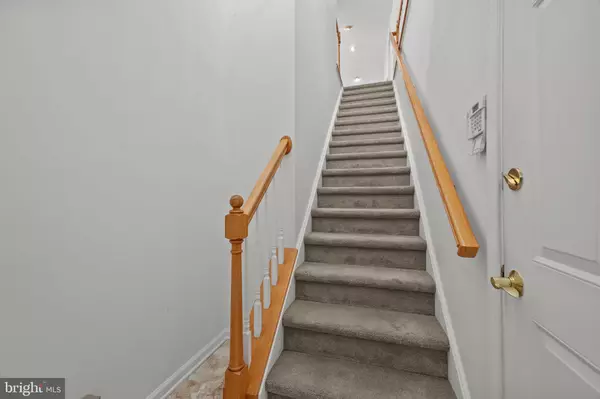 Yardley, PA 19067,1102 WATERFORD RD #1